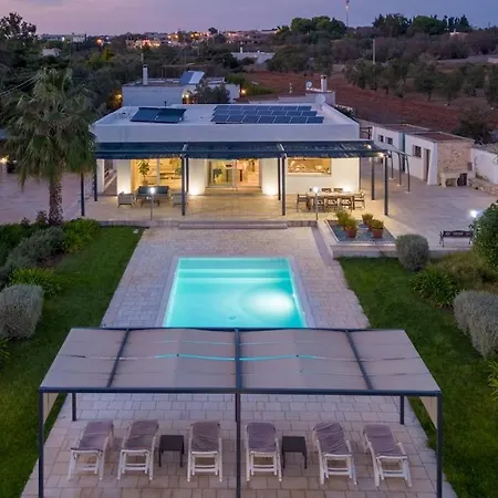 Villa I Chiani 8, Emma